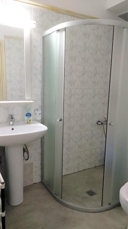 Adonis Villa كوتْسوناري المظهر الخارجي الصورة