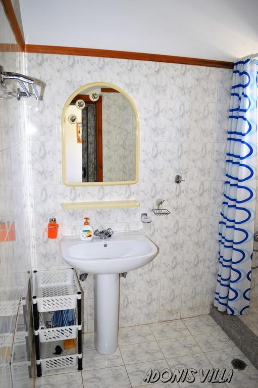 Adonis Villa كوتْسوناري المظهر الخارجي الصورة